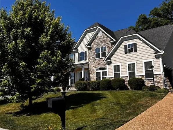 8400 Hampton Farms Dr, Moseley, VA 23120