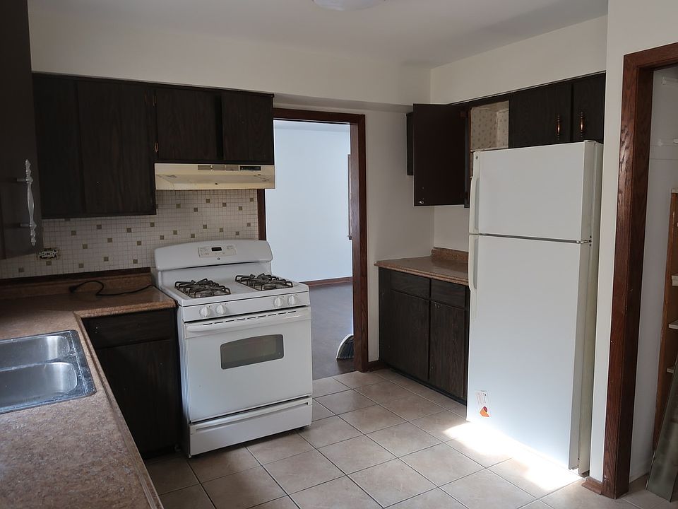 1st image of 9401 S Kenton Ave