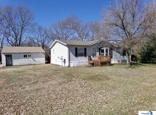 401 1st St, Wymore, NE 68309
