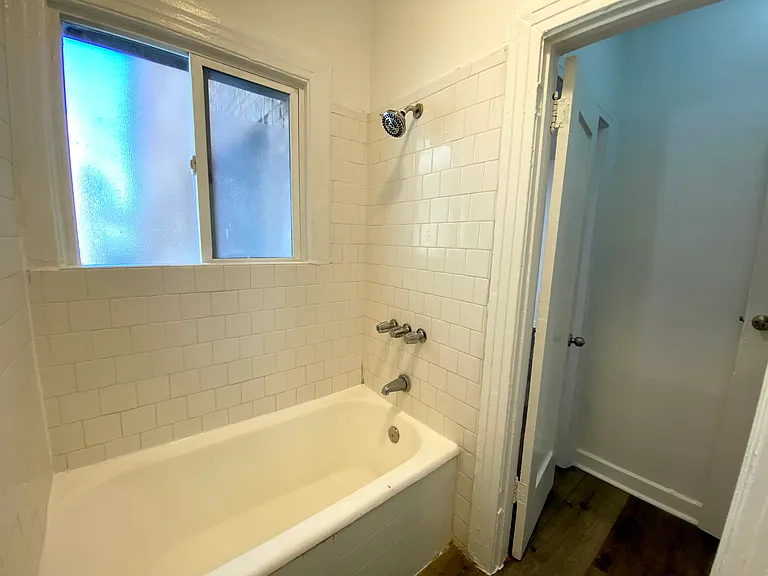 Berendo Lofts LLC — Photo 21