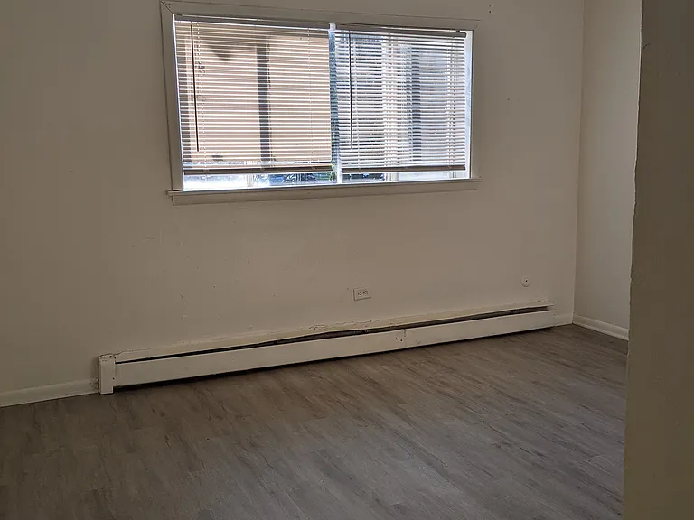 521 S Green Oaks Ct #7 — Photo 8