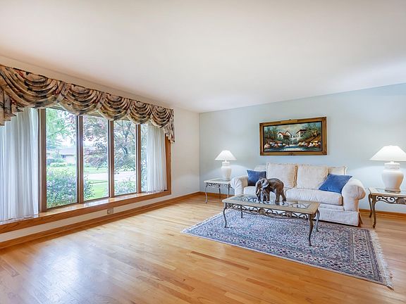 5th image of 1707 N Aralia Dr