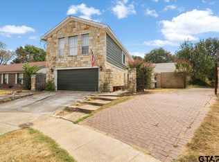 1911 Wisteria Ct, Flower Mound, TX 75028