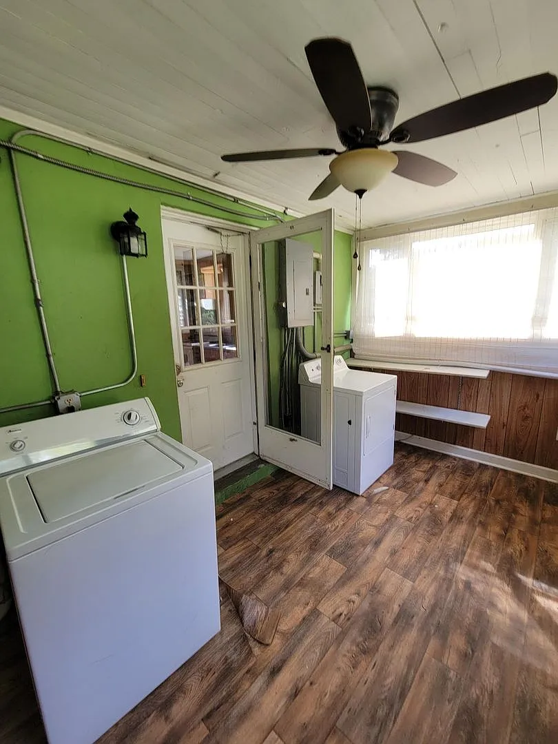 Spacious 5 Bedroom Home in Ashland, VA — Photo 4