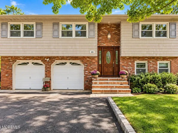 683 Vaughn Avenue, Toms River, NJ 08753