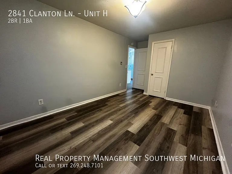 2841 Clanton Ln #H — Photo 11