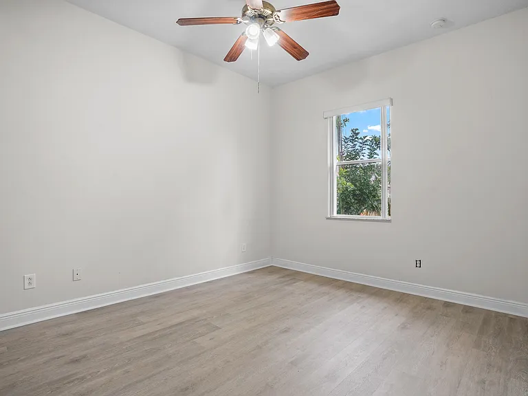 1092 SW Majorca Ave — Photo 24