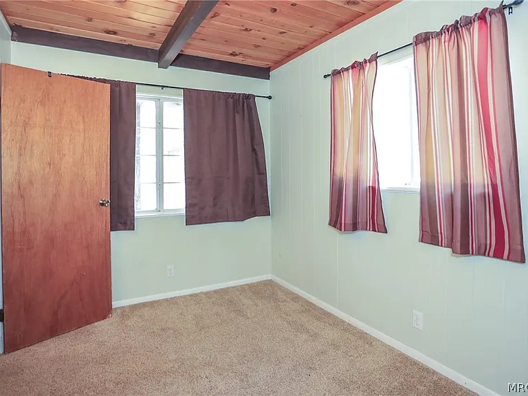 921 Menlo Dr — Photo 29