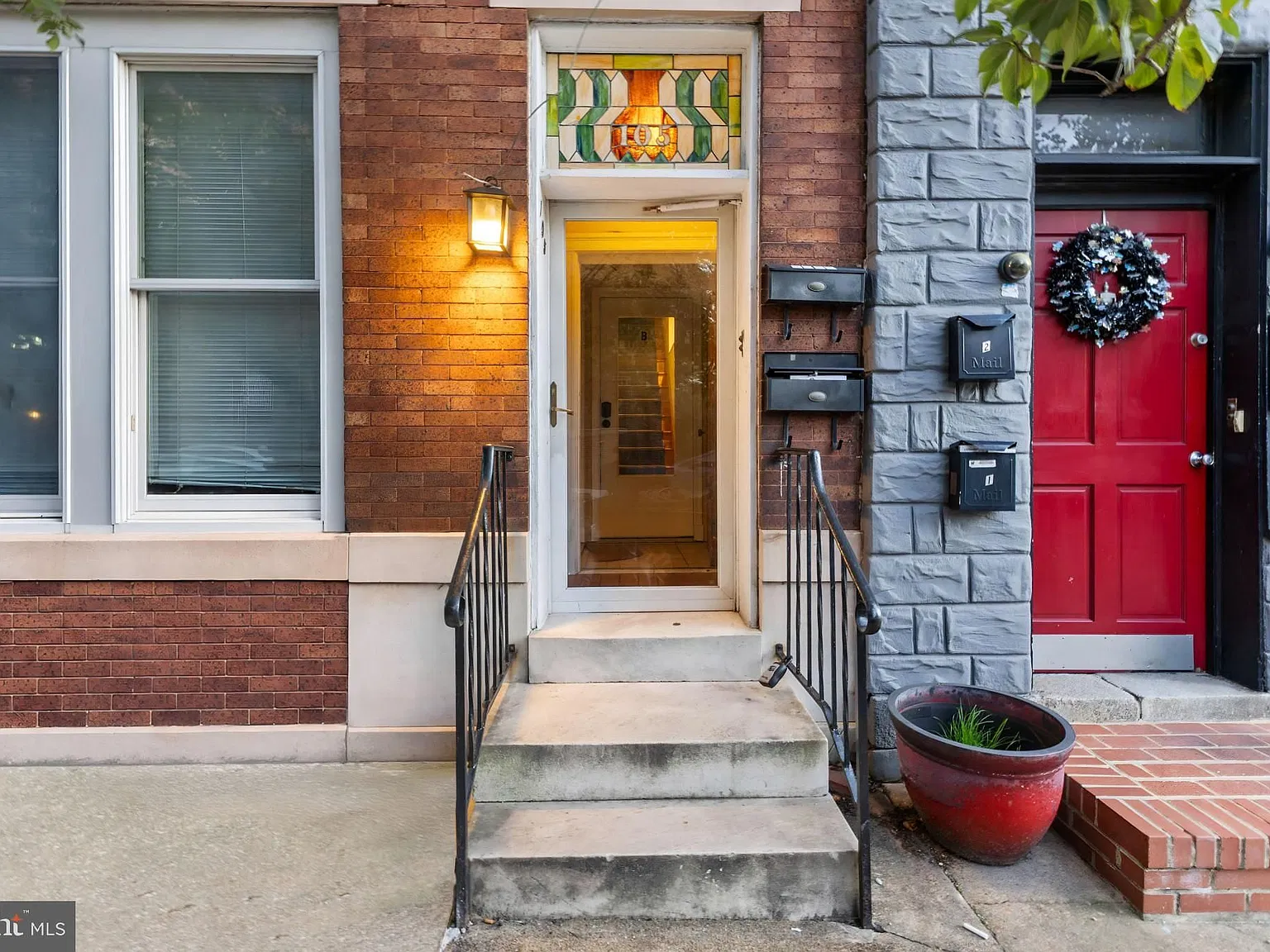 3 bed, 2.0 bath, 1800 sqft, $2,650 — Photo 3