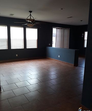 4th image of 1235 Riverview Ave
