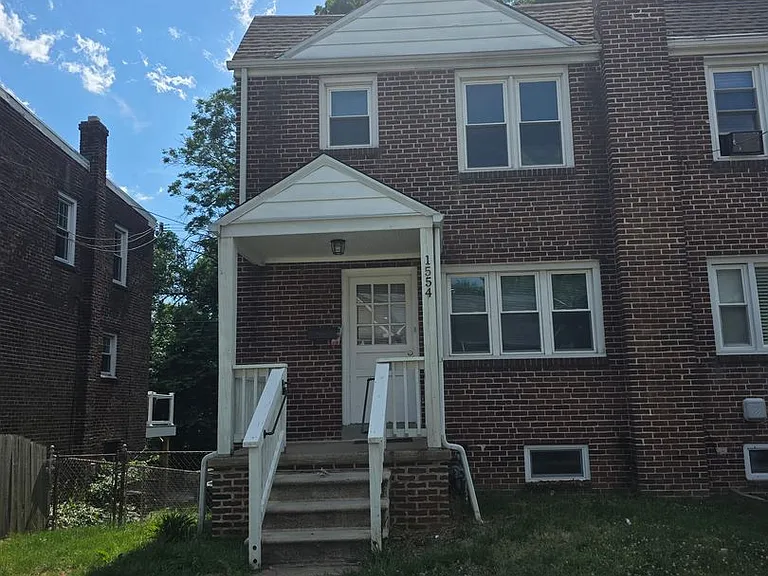 1554 Clayton Rd — Photo 1