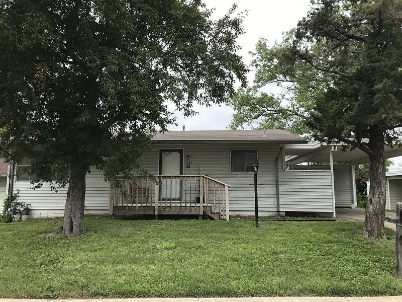 2nd image of 7137 SW Lario Ln