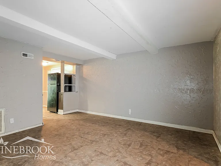 14 Marquette Dr — Photo 8