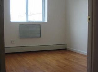 654 E 189th St #3, Bronx, NY 10458