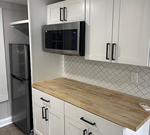 4th image of 455 10th Ave NE #1/2