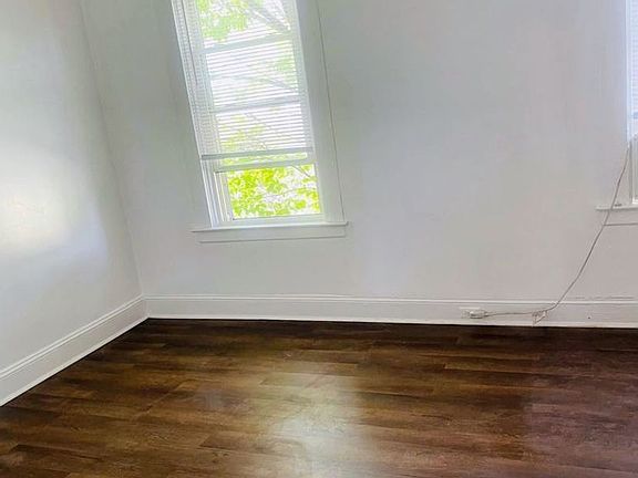 5th image of 3437 Elmley Ave