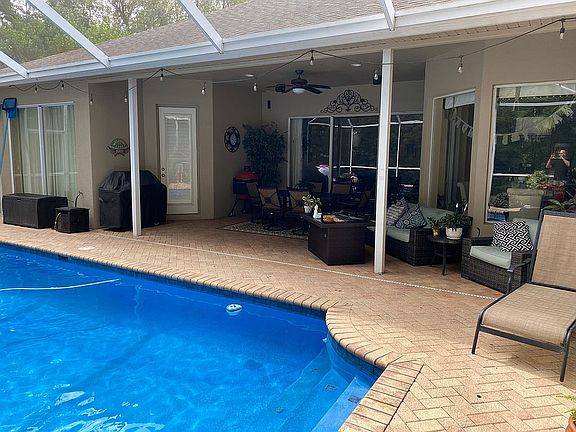 5th image of 17827 Mission Oak Dr