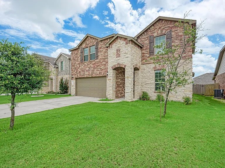 11809 Eragon Dr — Photo 1