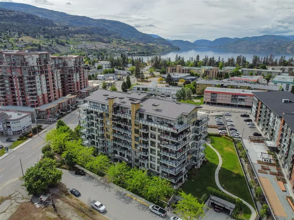 3301 Skaha Lake Rd #704, Penticton, BC V2A 6G6
