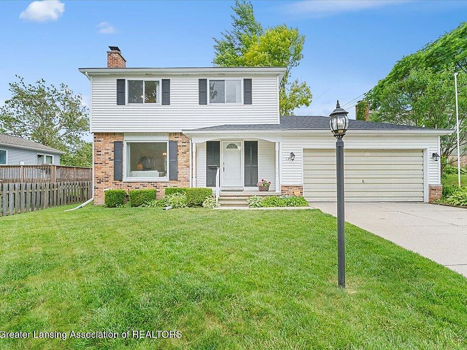 1st image of 2714 Groesbeck Ave