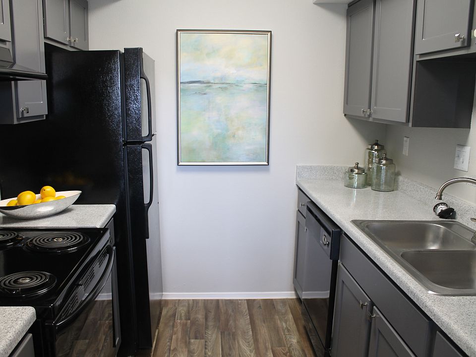 1st image of 7 S Timber Hollow Dr APT 723
