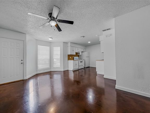 5th image of 6641 Rhine Dr #B