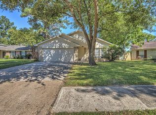 9422 Charter Ridge Dr, Houston, TX 77070