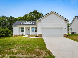 104 Rhoe Cir, Anderson, SC 29621