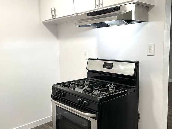 3rd image of 6107 Linden Ave APT 2