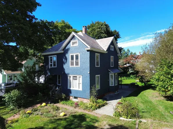 23 Phillips St, Greenfield, MA 01301