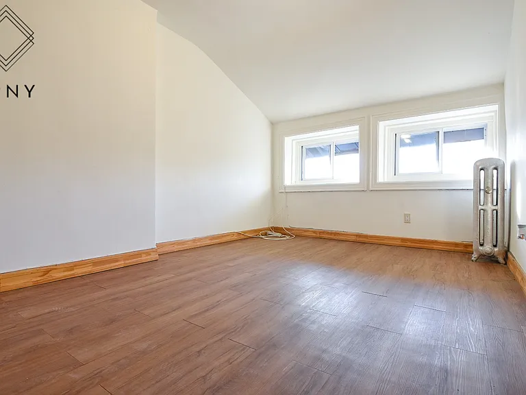 176 Hart St #4A — Photo 7