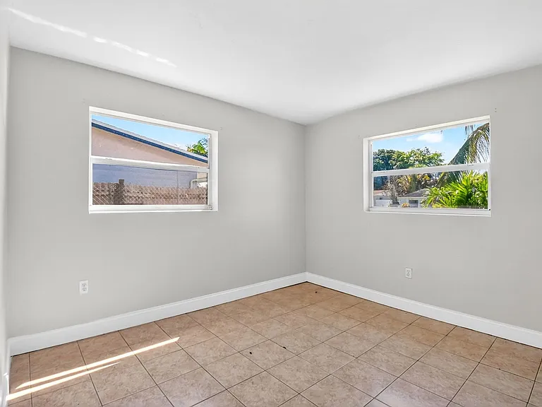 775 Snead Cir — Photo 20