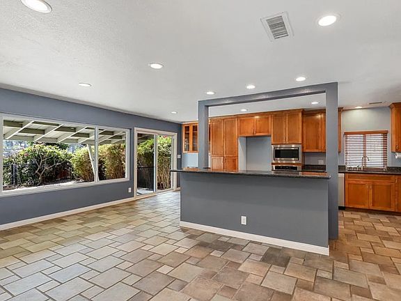 3rd image of 6335 50th St