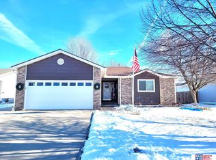 2020 Star St, Seward, NE 68434