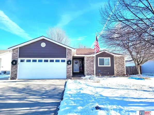 2020 Star St, Seward, NE 68434