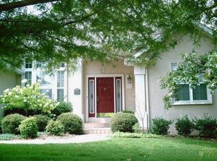 2273 N Aspen Dr, Fayetteville, AR 72703