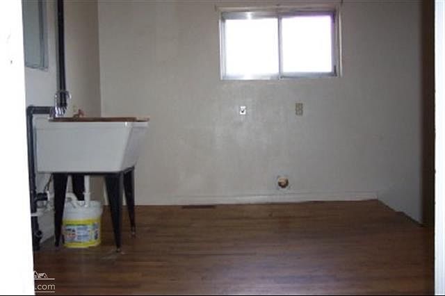 2nd image of 412 20th Ave S