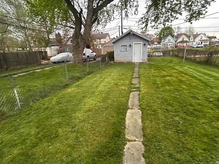 152 Austin St — Photo 10