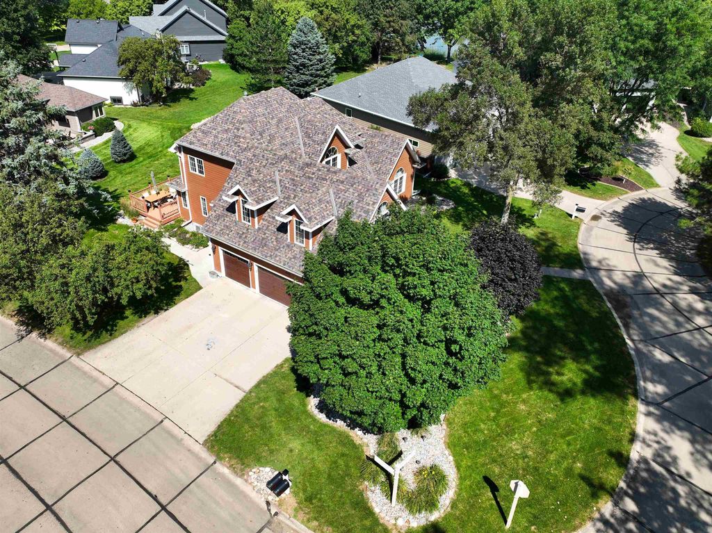 445 N Royal Troon Dr, Dakota Dunes, SD - View 5
