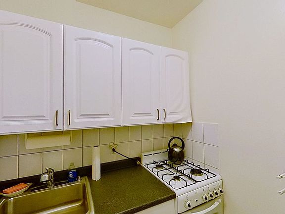 5th image of 229 E 29th St #3SS