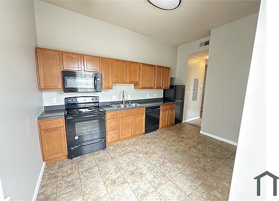 2nd image of 6927 Michigan Ave Floor 2