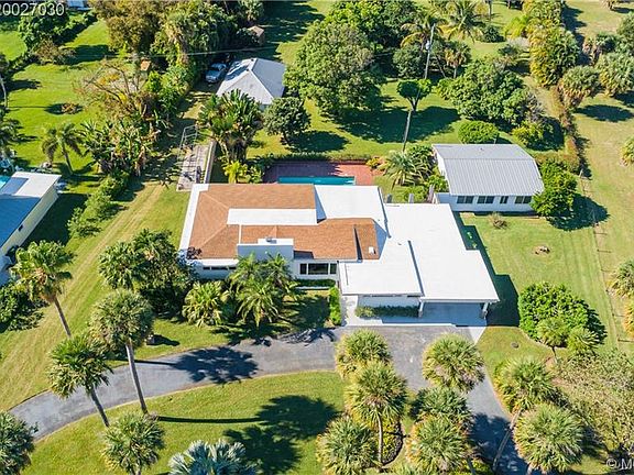 2nd image of 7409 S Indian River Dr