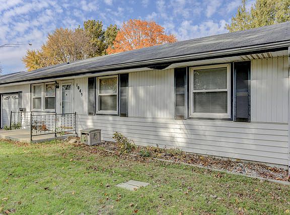2nd image of 1049 Englewood Dr