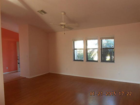 Home For Sale In OAKRIDGE SUBDIVISION UNIT 2