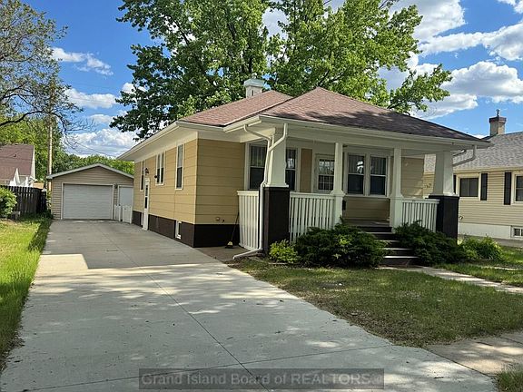 2nd image of 507 W 15th St