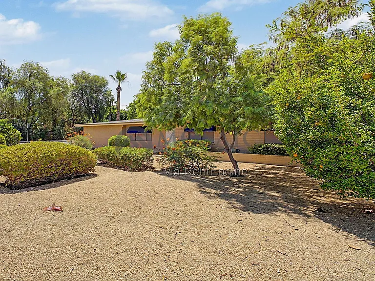 3333 E Medlock Dr — Photo 4