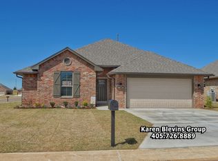 2200 Crooked Oak Dr, Shawnee, OK 74804