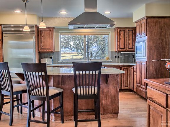 3rd image of 2345 NE Quail Valley Dr