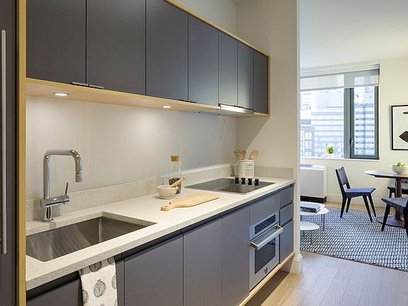 2nd image of 10 City Pt APT 21A