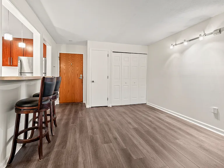 38 Rambling Brook Ln #B6 — Photo 10